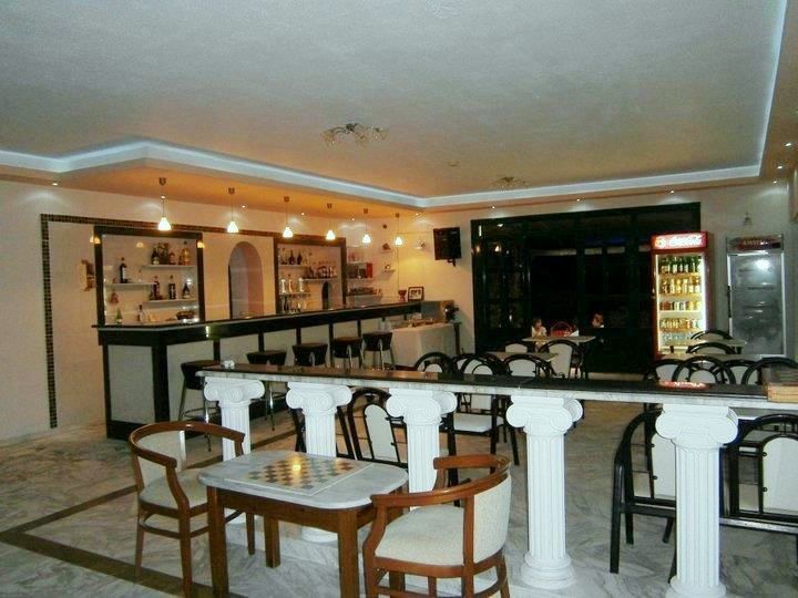 珀特提戈酒店 Agrilia 外观 照片